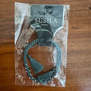 🌿4/$35🌿 NWT SUSILA Grey‎ Beaded Tassel Bracelet